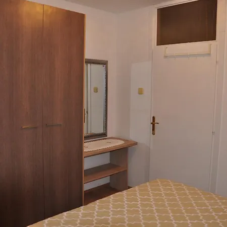Apartamento Karla Klenovica